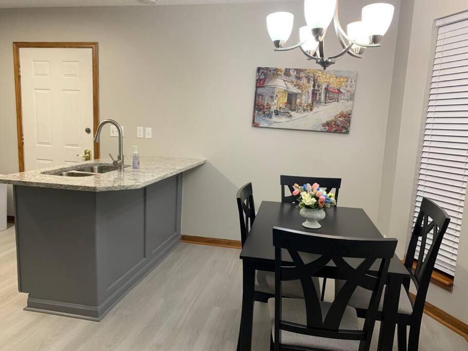 Apartamento Cheerful 2-bedroom 2 Bath Entire West *