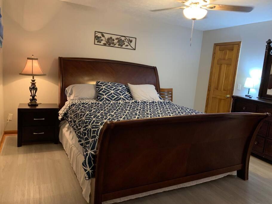 Cheerful 2-bedroom 2 Bath Entire West Apartamento *